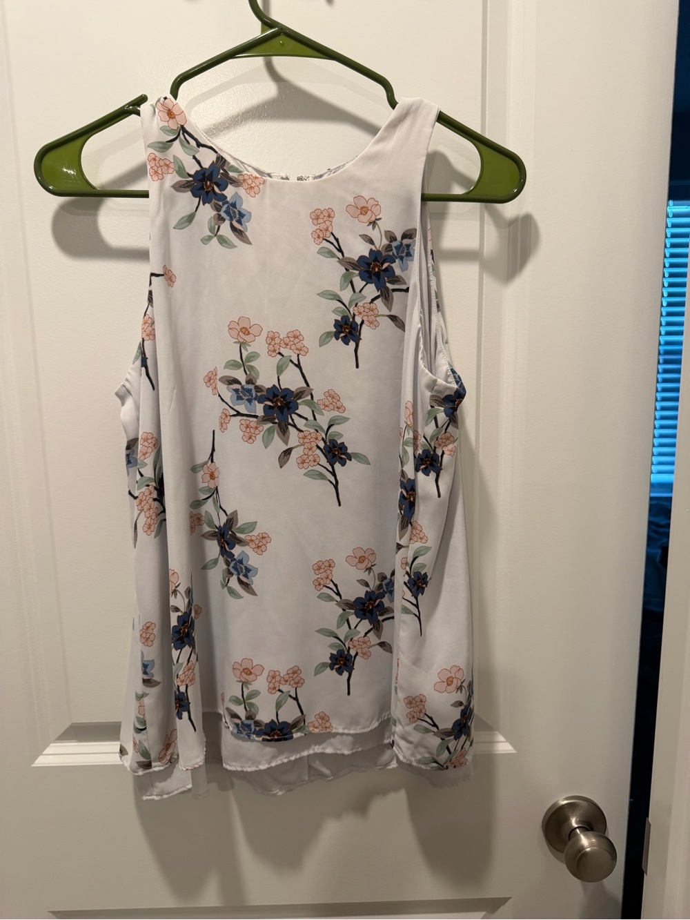 Ann Taylor White Floral Cold-Shoulder Tank Top